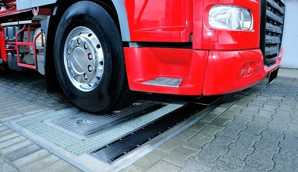 La société Ventech lance son système de diagnostic des pneus de poids lourds Pneuscan