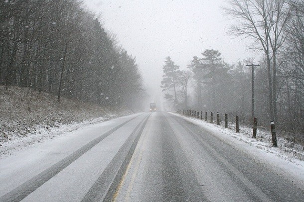 Interdiction de circulation pour les poids lourds : le niveau 3 du plan Neige Verglas déclenché en Île-de-France