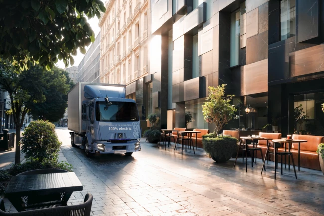 Livrer en centre&nbsp;ville&nbsp;: Renault&nbsp;Trucks présente l'E-Tech D&nbsp;12T